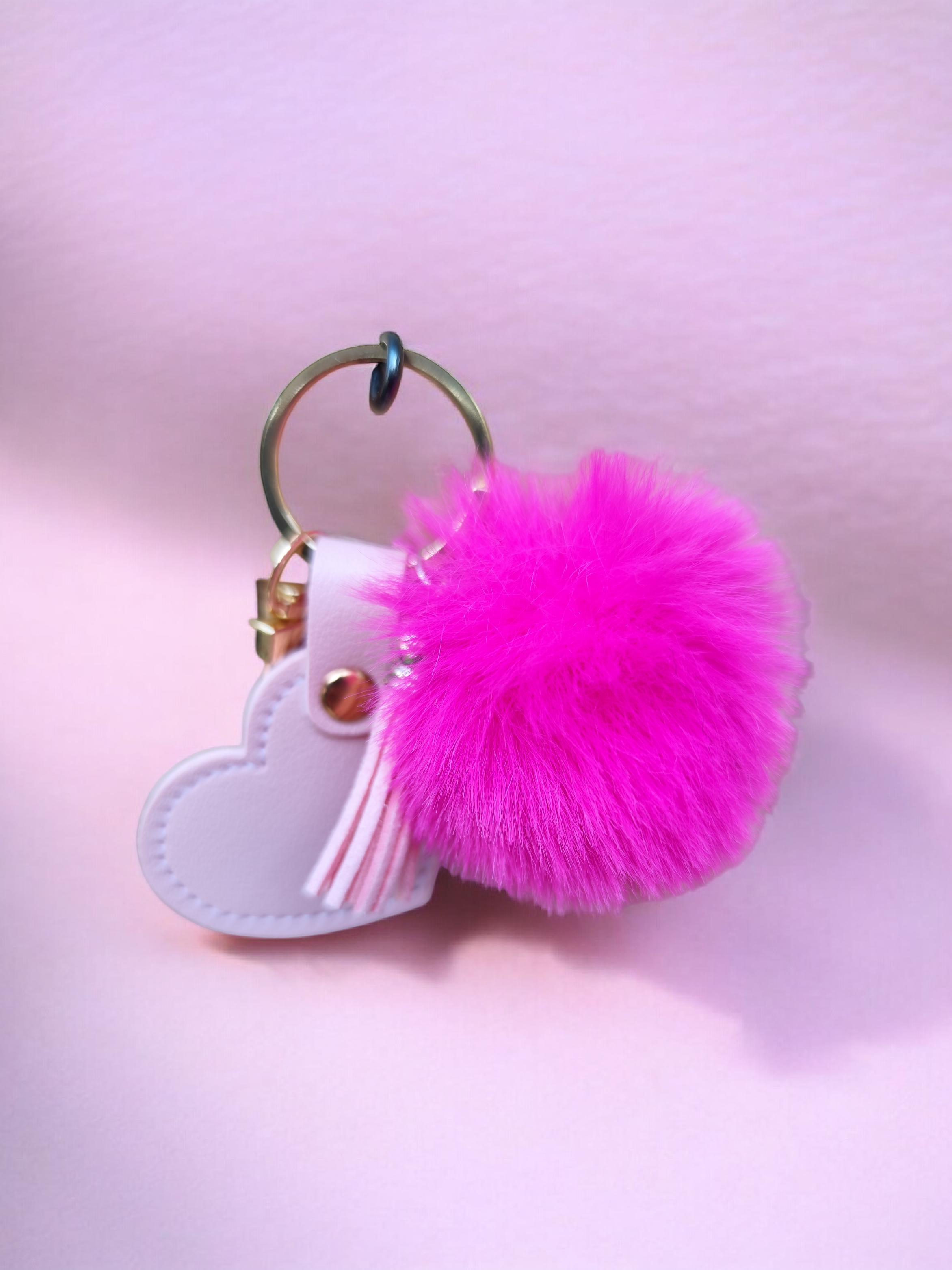 Porte-clé “Mon Porte-Bonheur” – Pompon Fuchsia Éclat